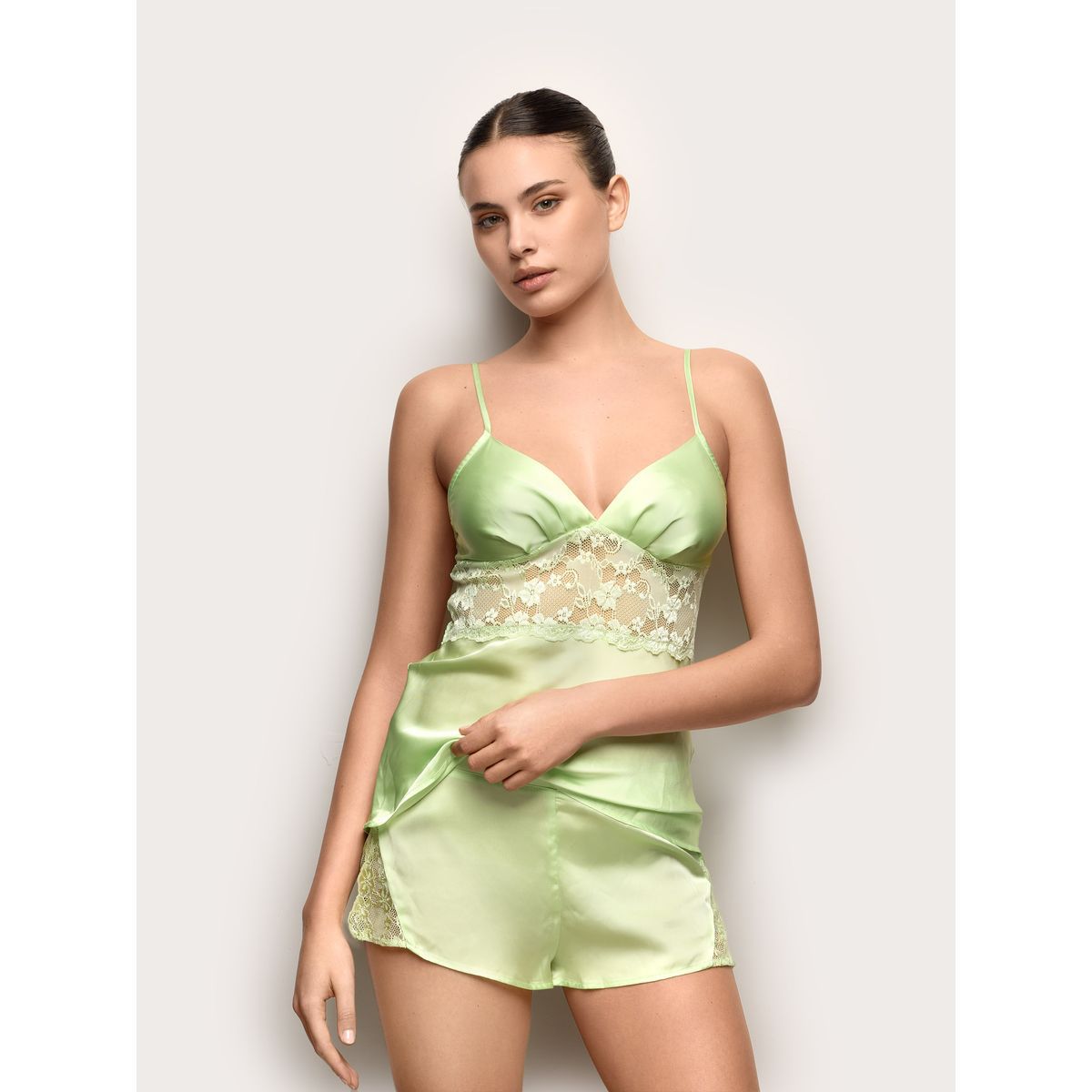 Yamamay Primula Color Satin & Lace Culotte Shorts Fluid Satin-1