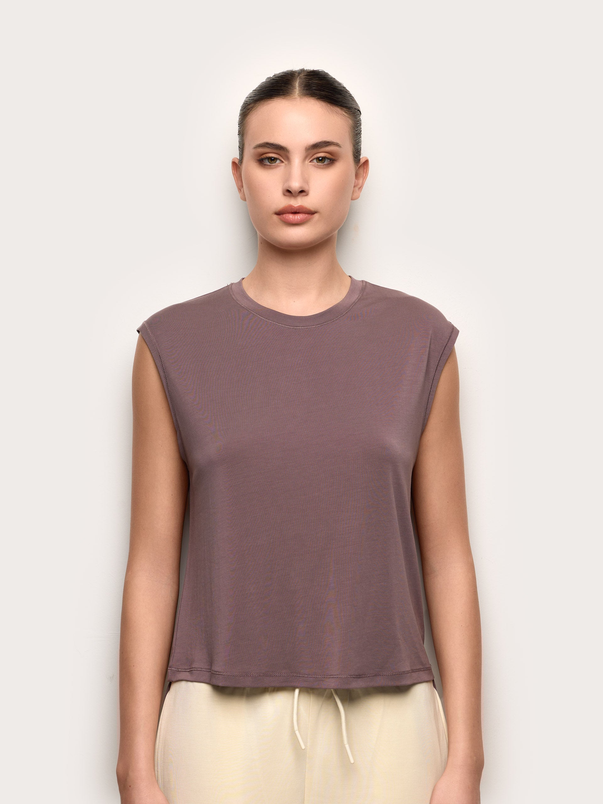 #COLOR_BEIGE