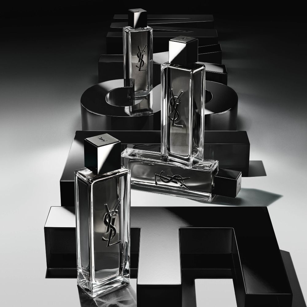 YSL MYSLF Eau de Toilette Intense transparent bottle detail